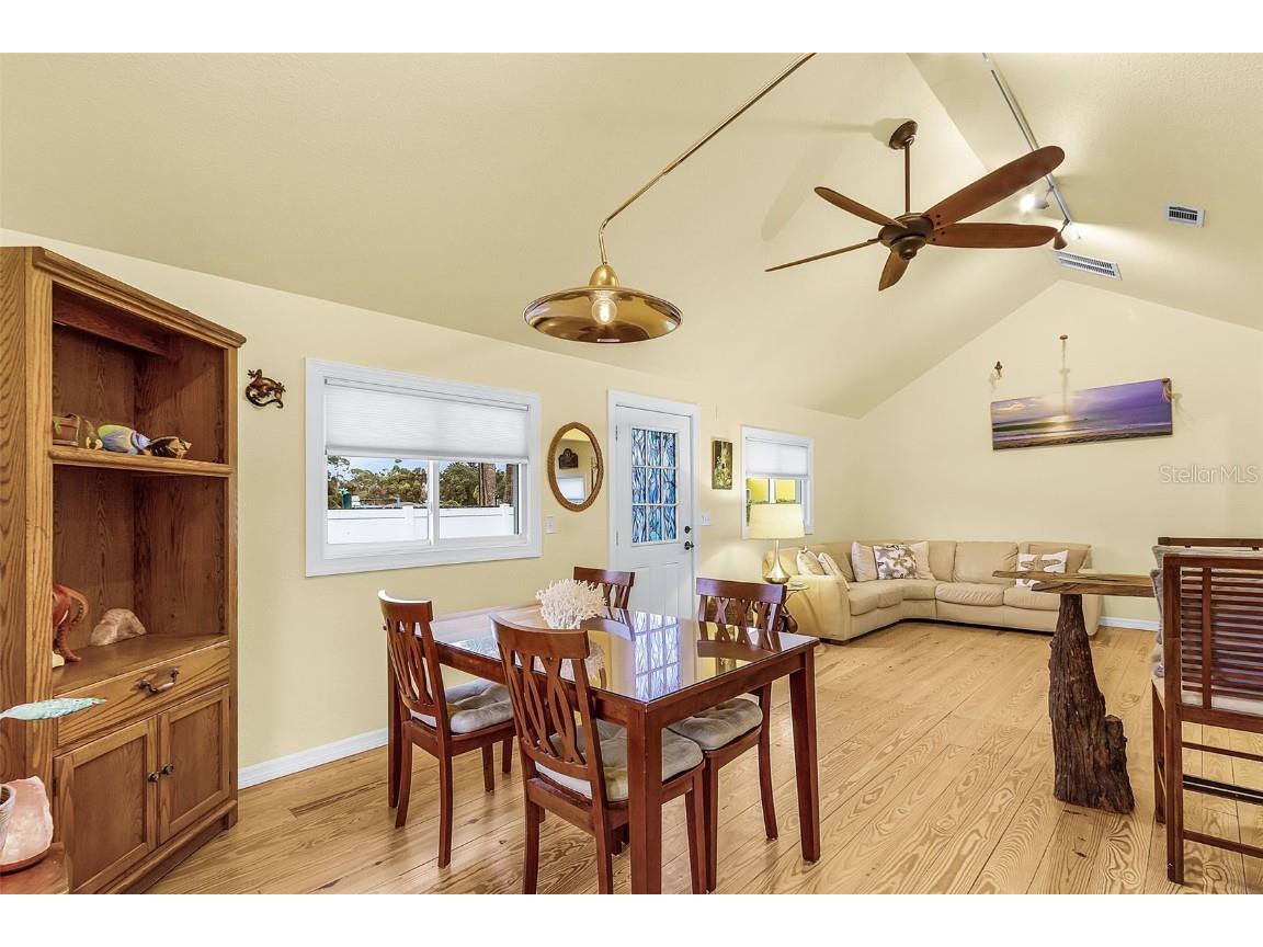 530 W Green Street Englewood FL 34223 - LEMON BAY D6143782 image7