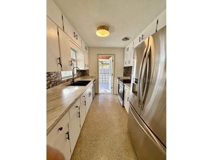 5300 18 Street Zephyrhills FL 33542 O6368542 image3