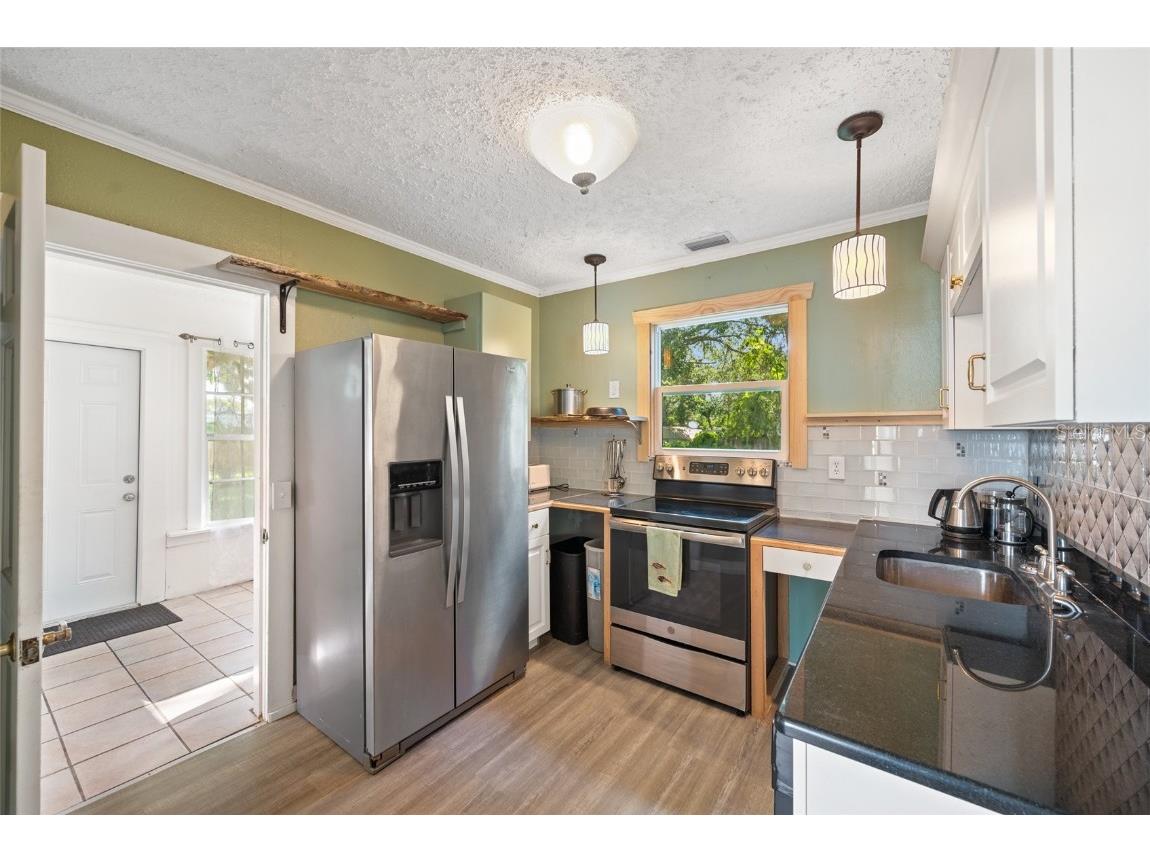 5300 7th Avenue N Saint Petersburg FL 33710 TB8425476 image10