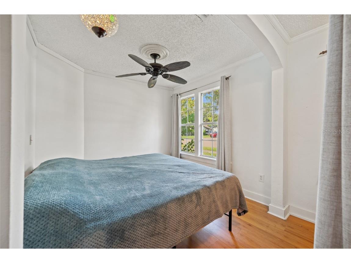 5300 7th Avenue N Saint Petersburg FL 33710 TB8425476 image13