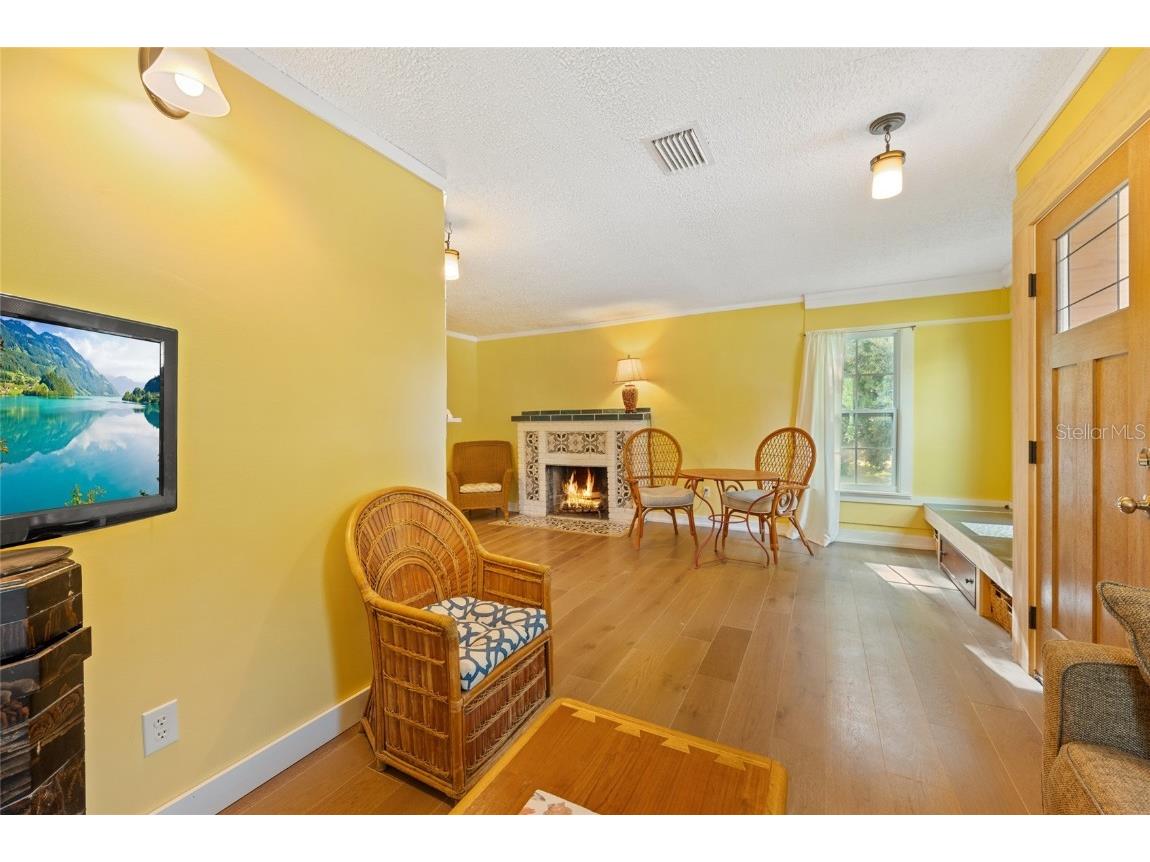 5300 7th Avenue N Saint Petersburg FL 33710 TB8425476 image4