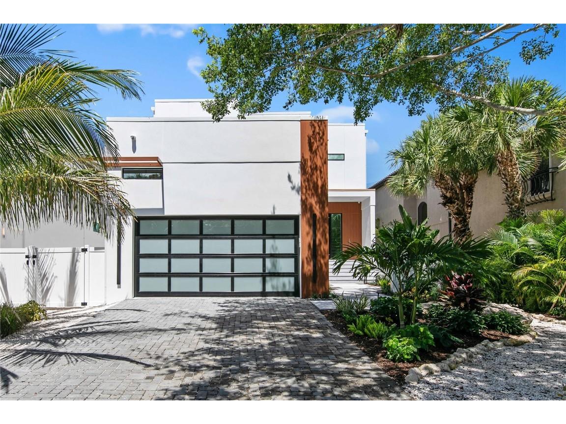 5300 Avenida Del Mare Sarasota FL 34242 - GRAND CANAL A4631229 image1