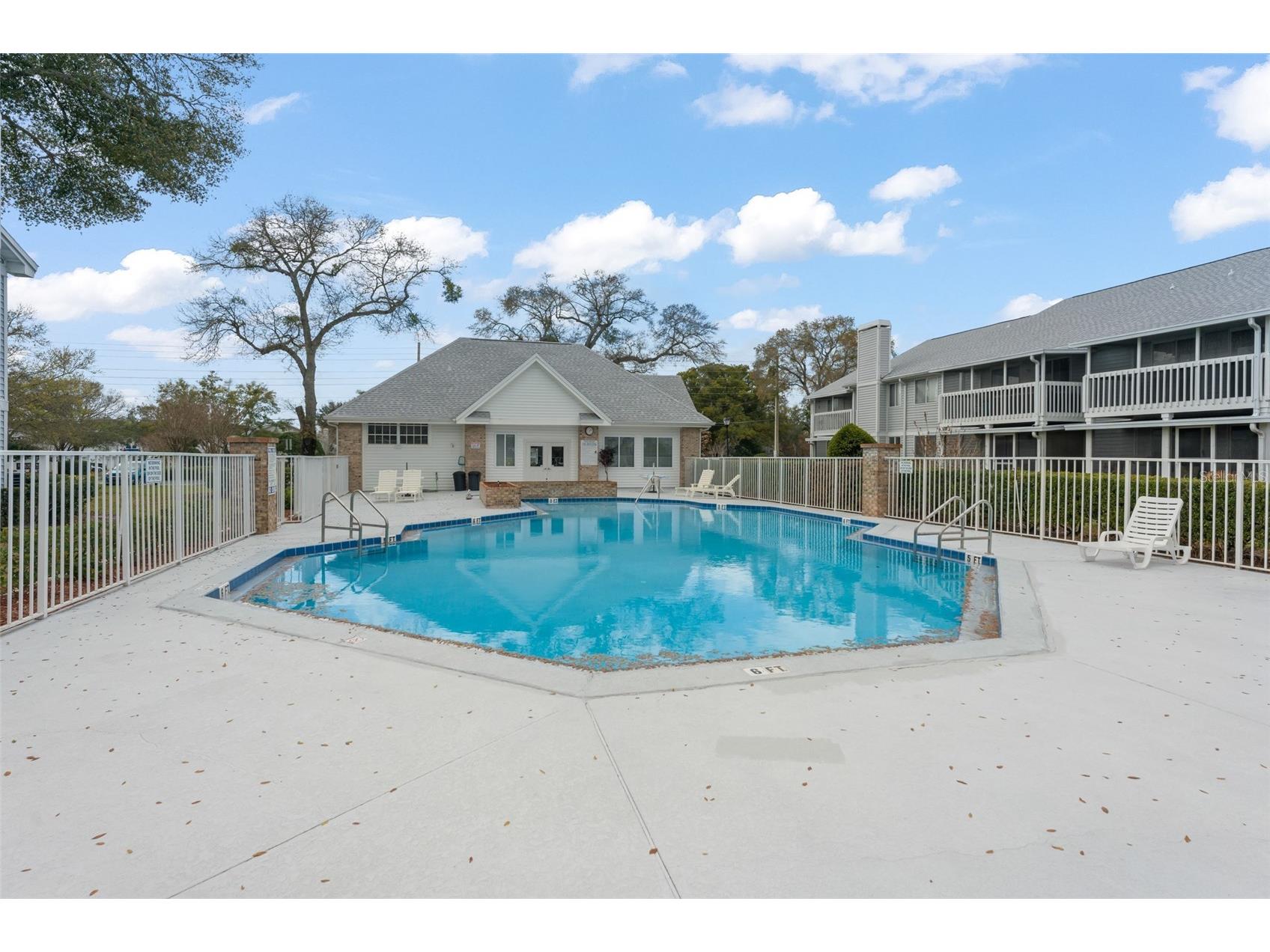 5300 Dover Village Lane #4 Orlando FL 32812 O6384292 image37