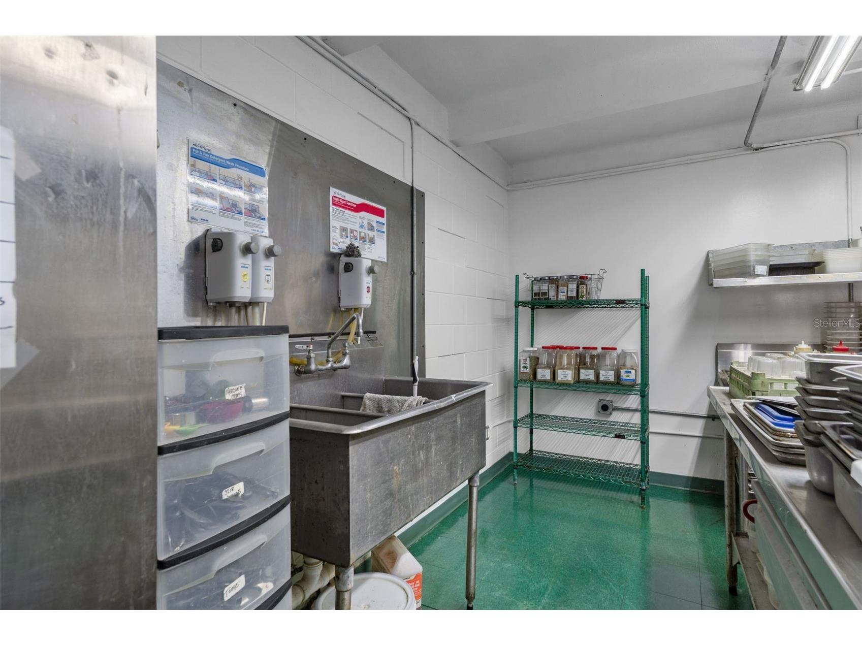 5300 E Silver Springs Boulevard #B Silver Springs FL 34488 OM724283 image32