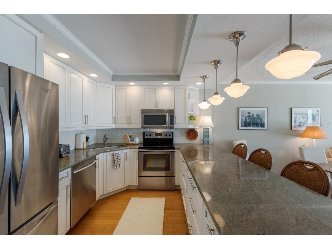 5300 Gulf Drive #204 Holmes Beach FL 34217 - GULF OF MEXICO A4646632 image17