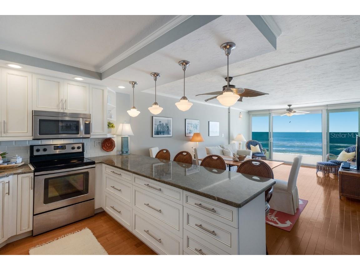 5300 Gulf Drive #204 Holmes Beach FL 34217 - GULF OF MEXICO A4646632 image3