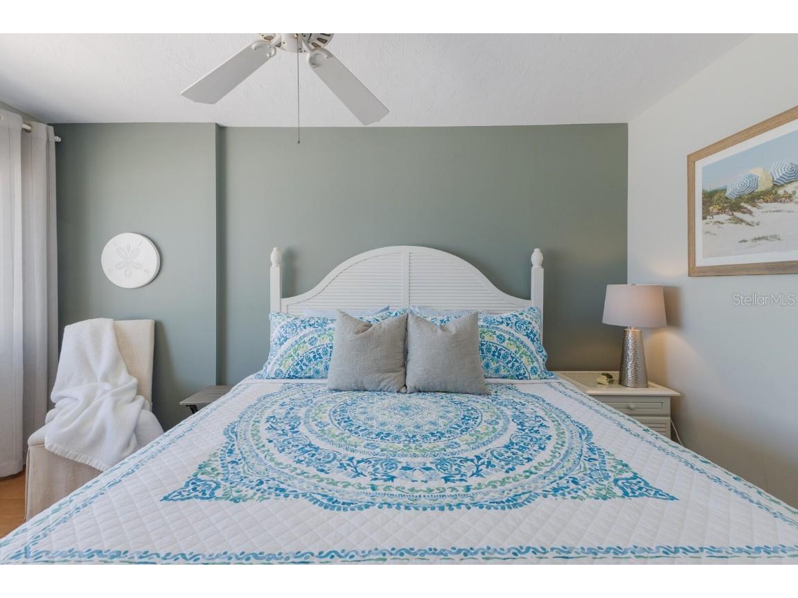 5300 Gulf Drive #204 Holmes Beach FL 34217 - GULF OF MEXICO A4646632 image31