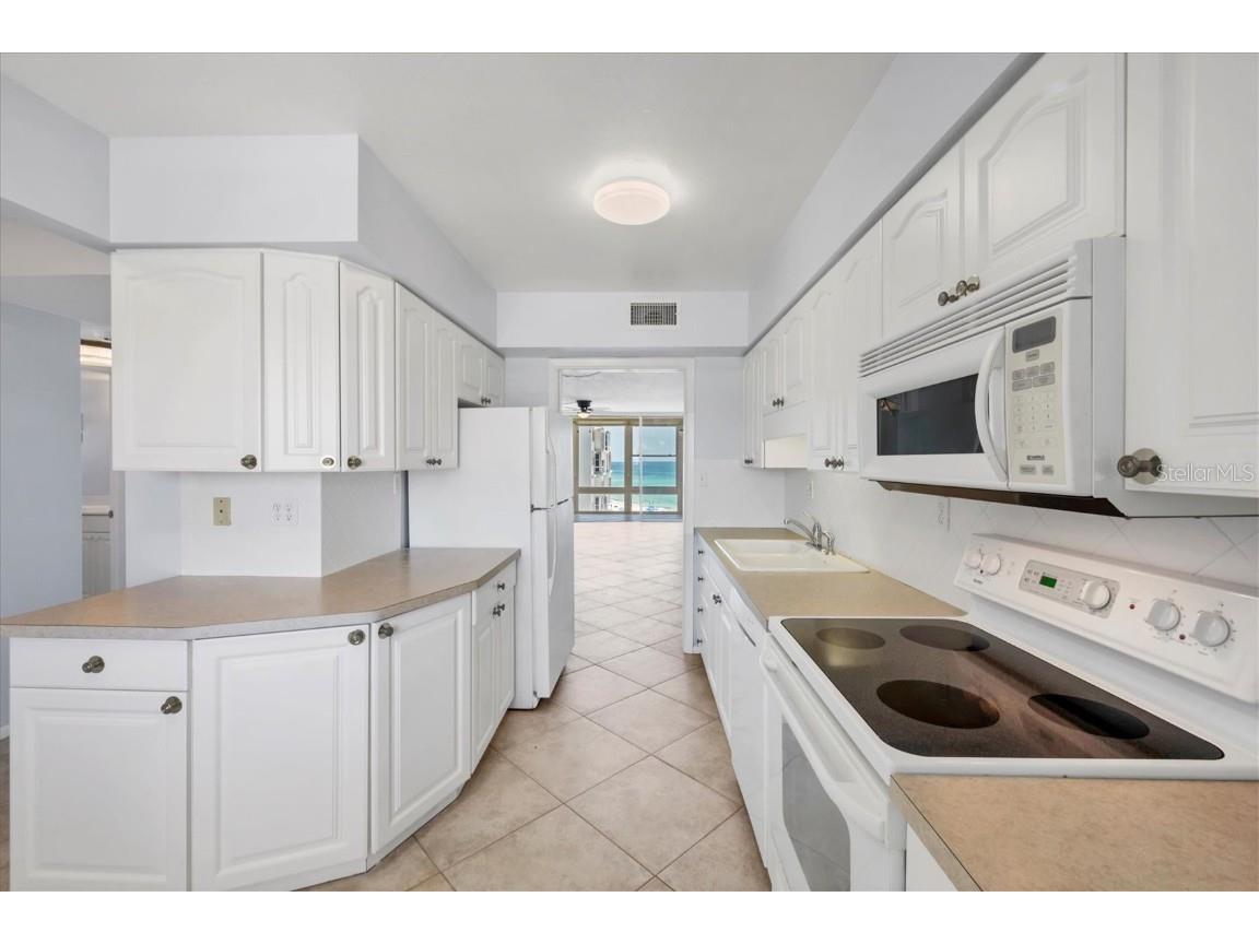 5300 Gulf Drive #501 Holmes Beach FL 34217 A4653729 image14