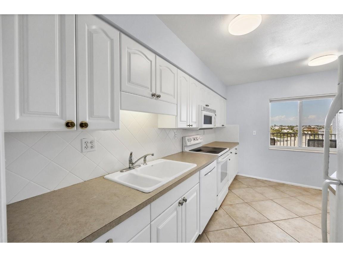 5300 Gulf Drive #501 Holmes Beach FL 34217 A4653729 image16