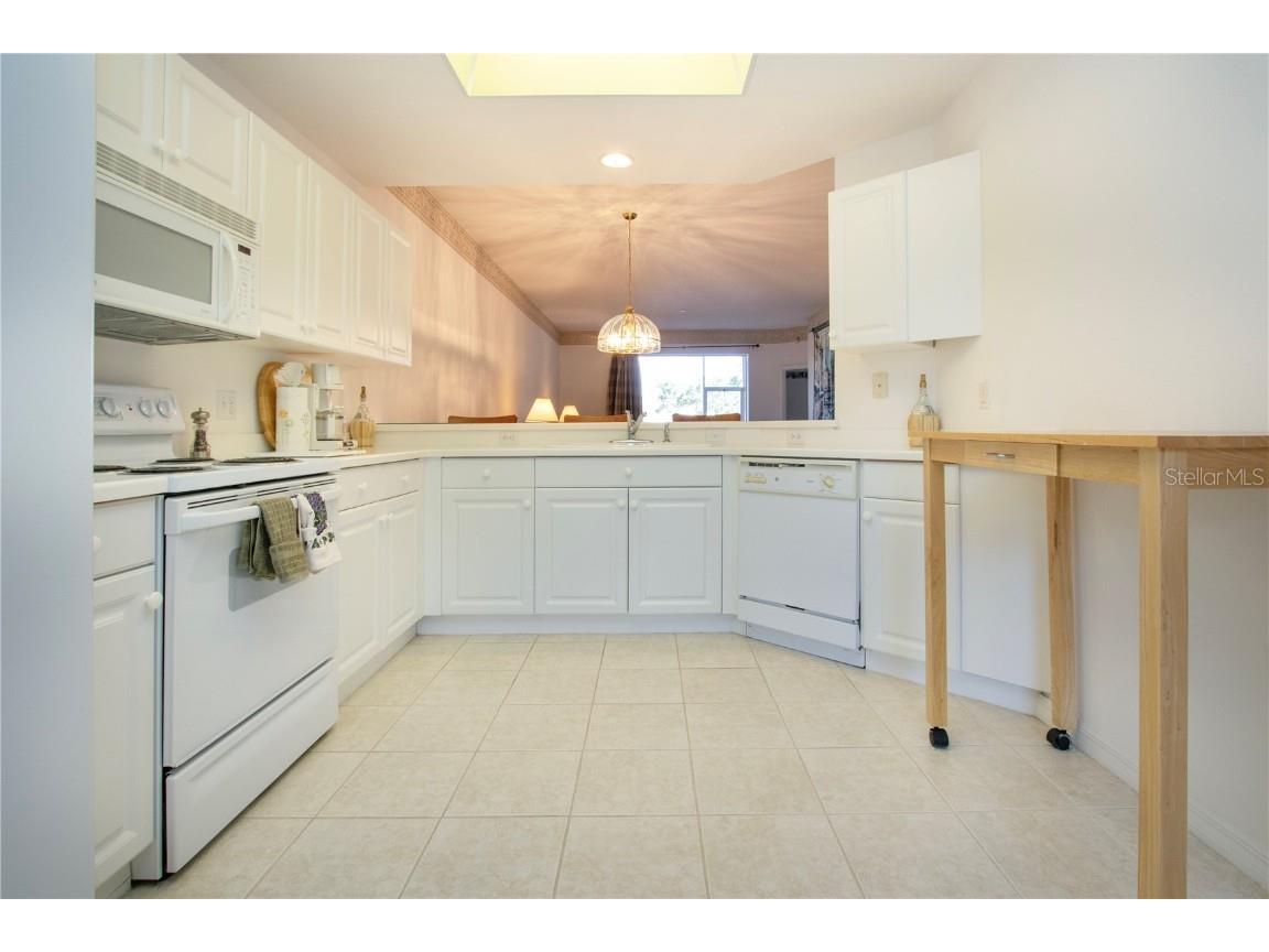 5300 Hyland Hills Avenue #U2016 Sarasota FL 34241 A4673371 image20