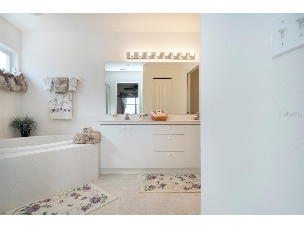 5300 Hyland Hills Avenue #U2016 Sarasota FL 34241 A4673371 image31