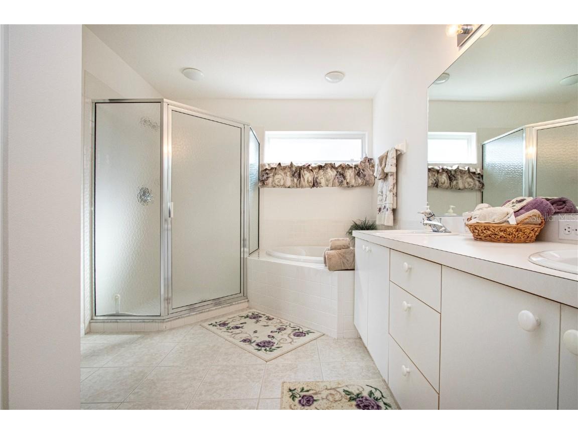 5300 Hyland Hills Avenue #U2016 Sarasota FL 34241 A4673371 image33