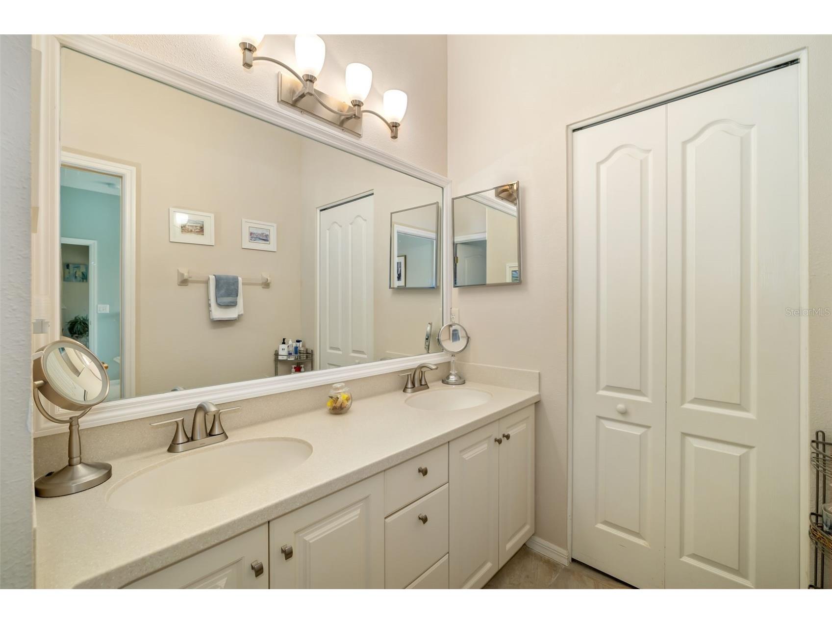 5300 Mahogany Run Avenue Sarasota FL 34241 A4687853 image24