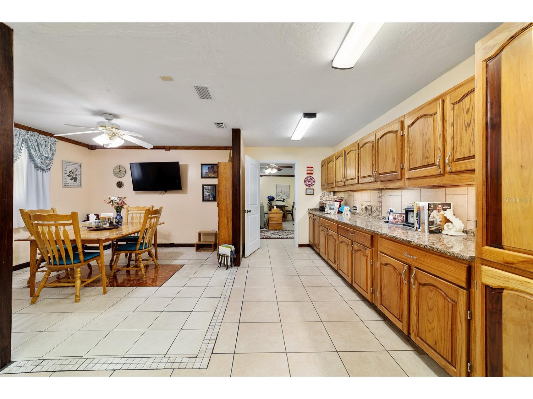 5300 NE 2nd Lane Ocala FL 34470 OM724686 image12