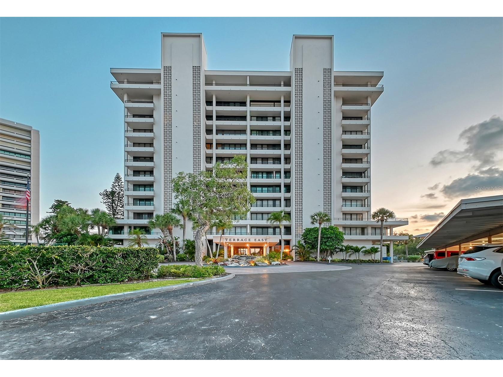 5300 Ocean Boulevard #202 Sarasota FL 34242 A4678274 image1