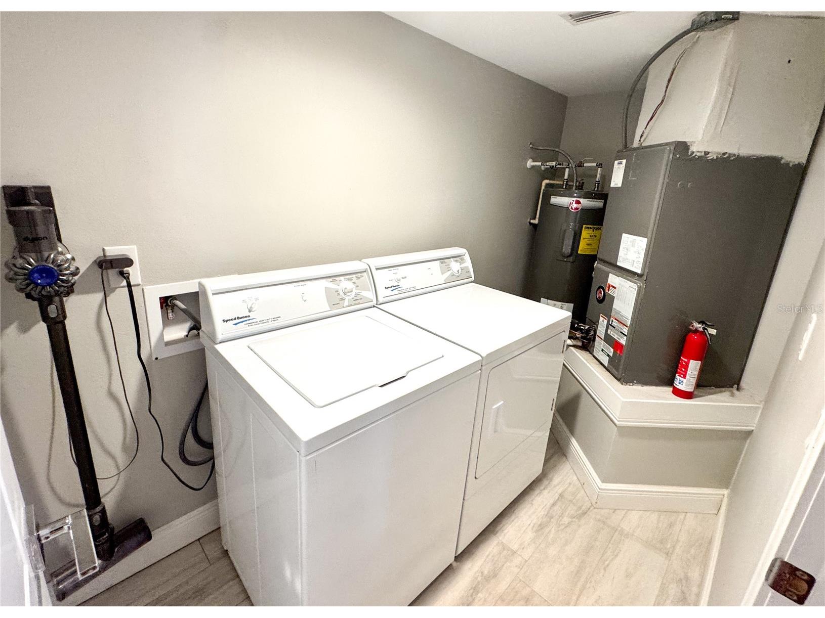 5300 White Cliff Lane #8 Orlando FL 32812 O6410292 image22