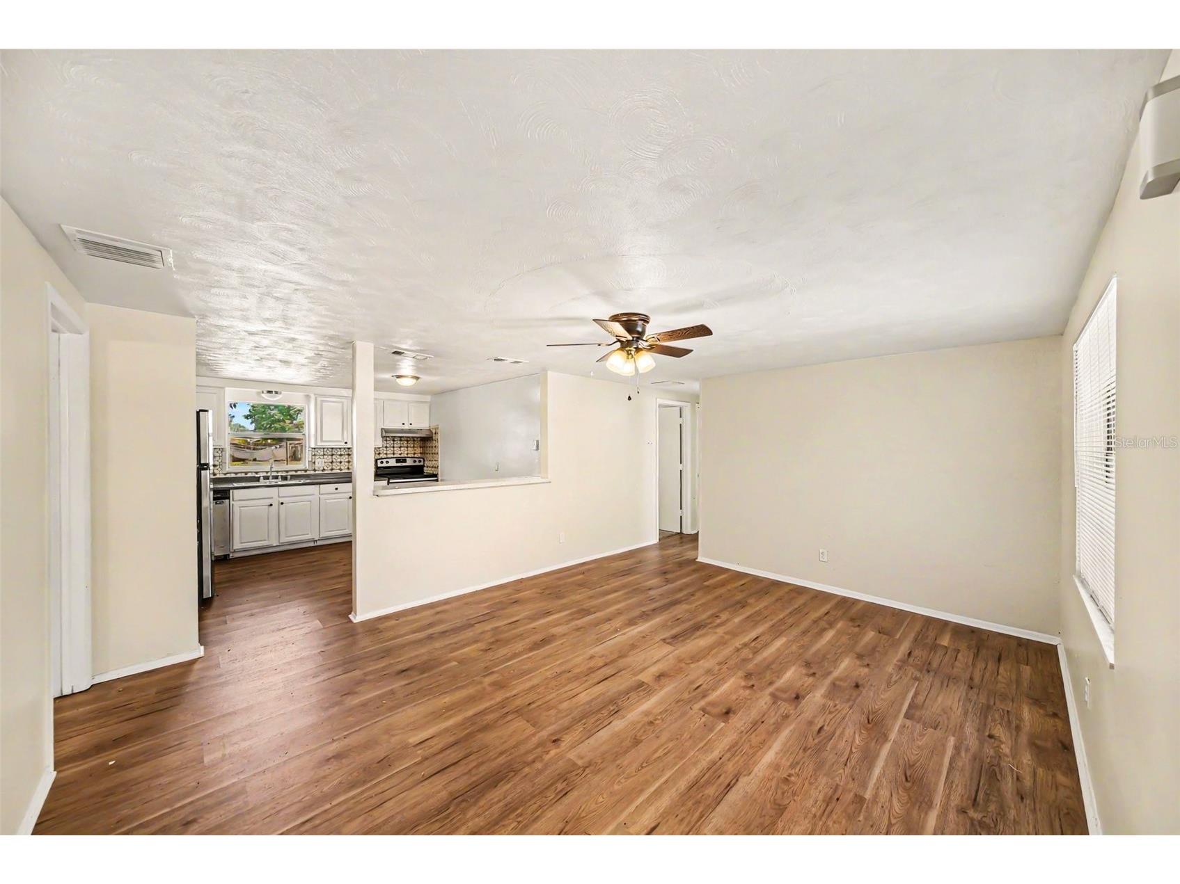 5301 82nd Avenue N Pinellas Park FL 33781 O6404874 image5