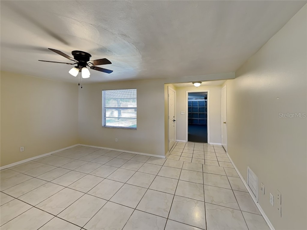 5301 82nd Avenue N Pinellas Park FL 33781 TB8318653 image2