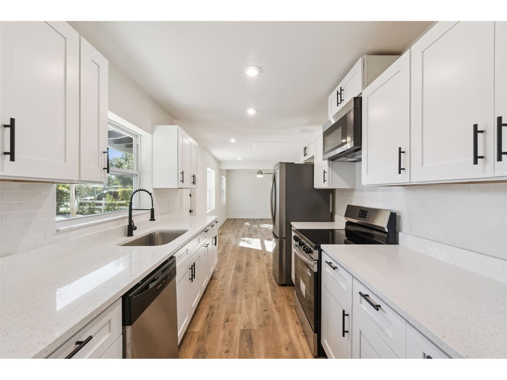 5301 Barnett Place Orlando FL 32808 O6377274 image10