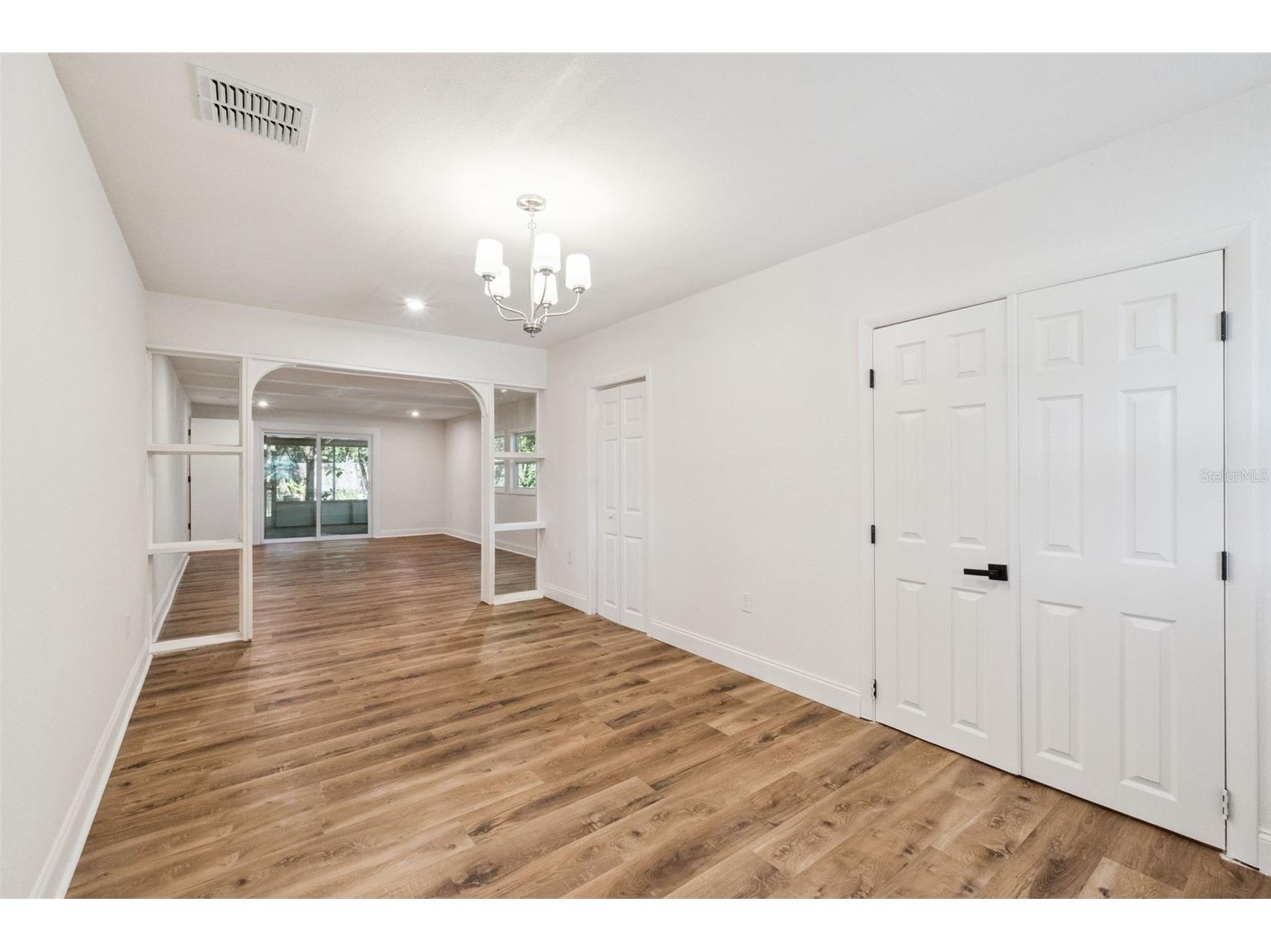 5301 Barnett Place Orlando FL 32808 O6377274 image13