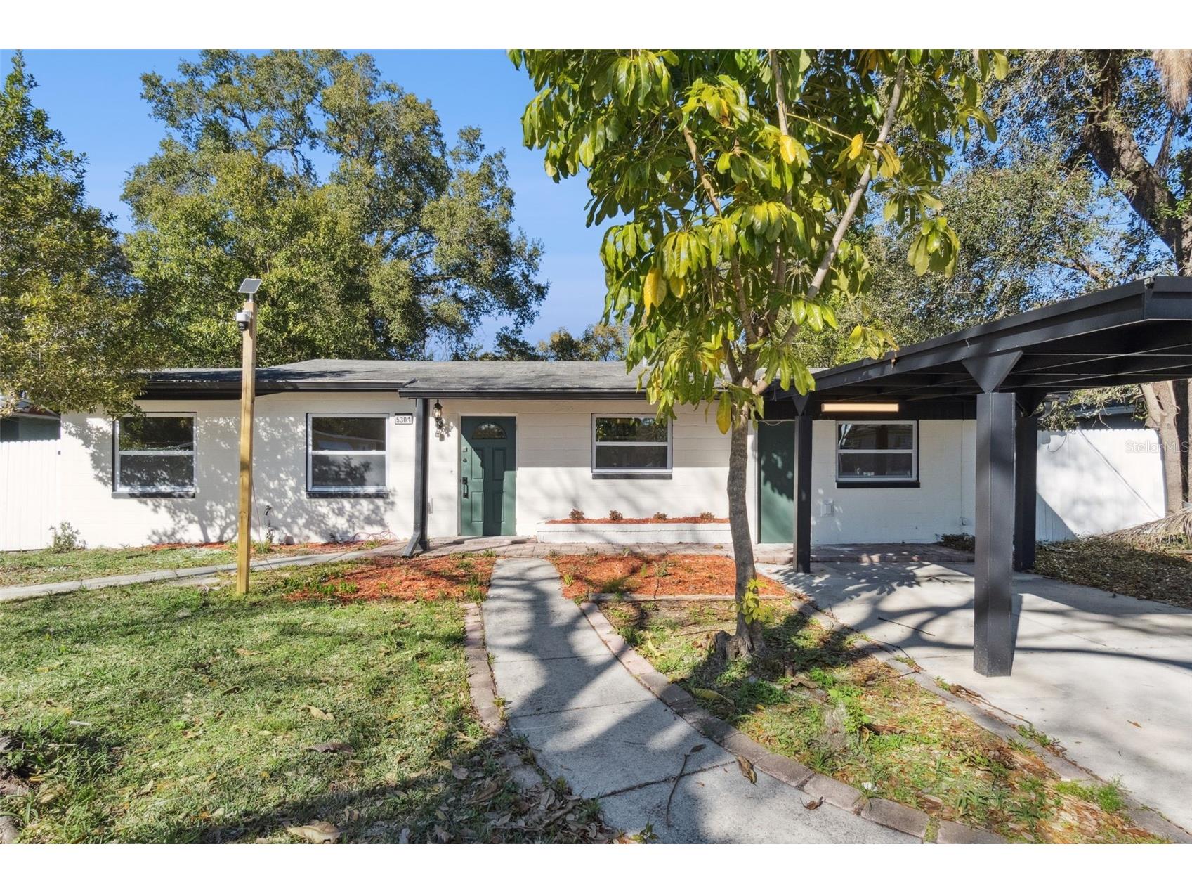 5301 Barnett Place Orlando FL 32808 O6377274 image2