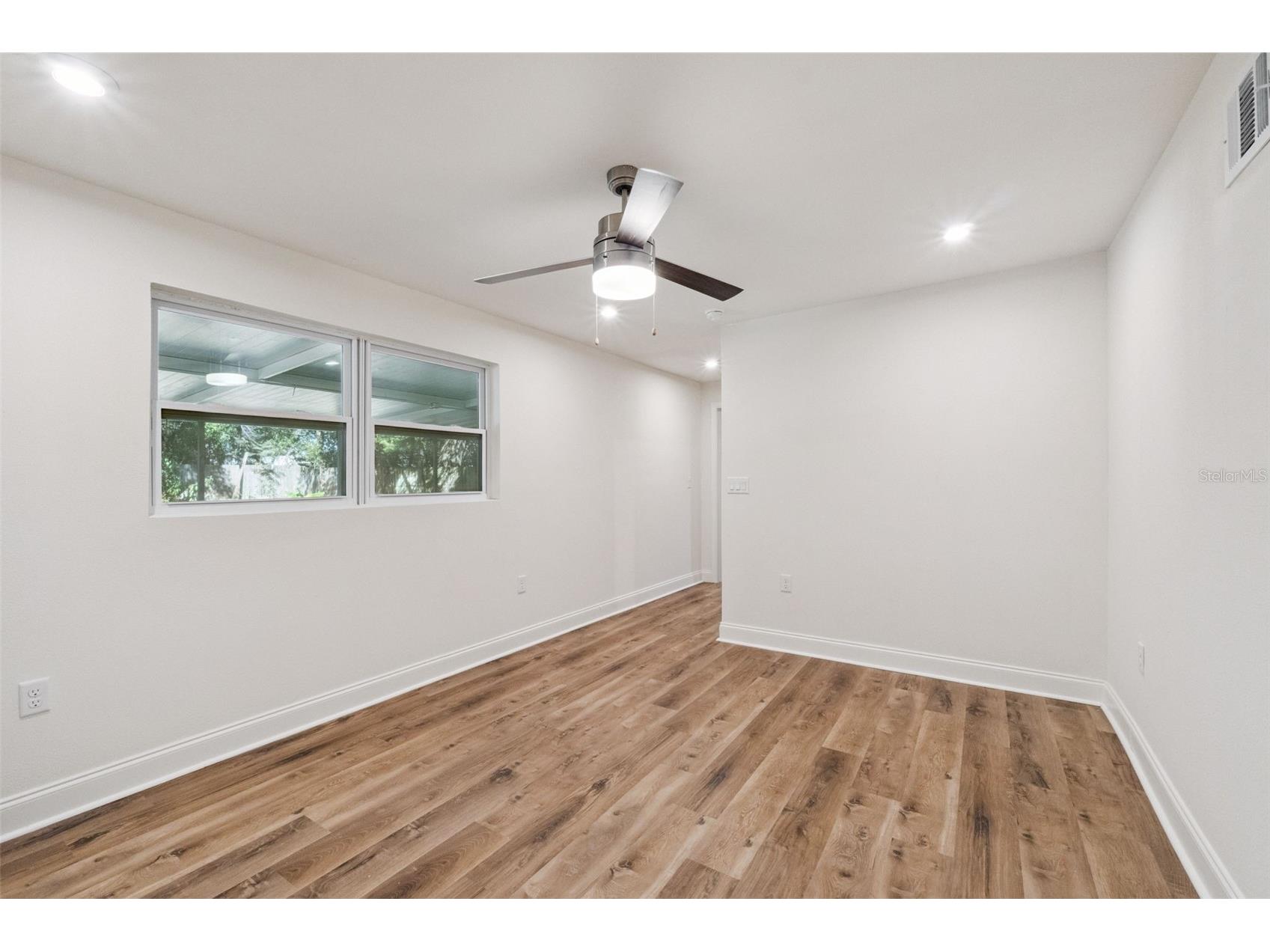 5301 Barnett Place Orlando FL 32808 O6377274 image20