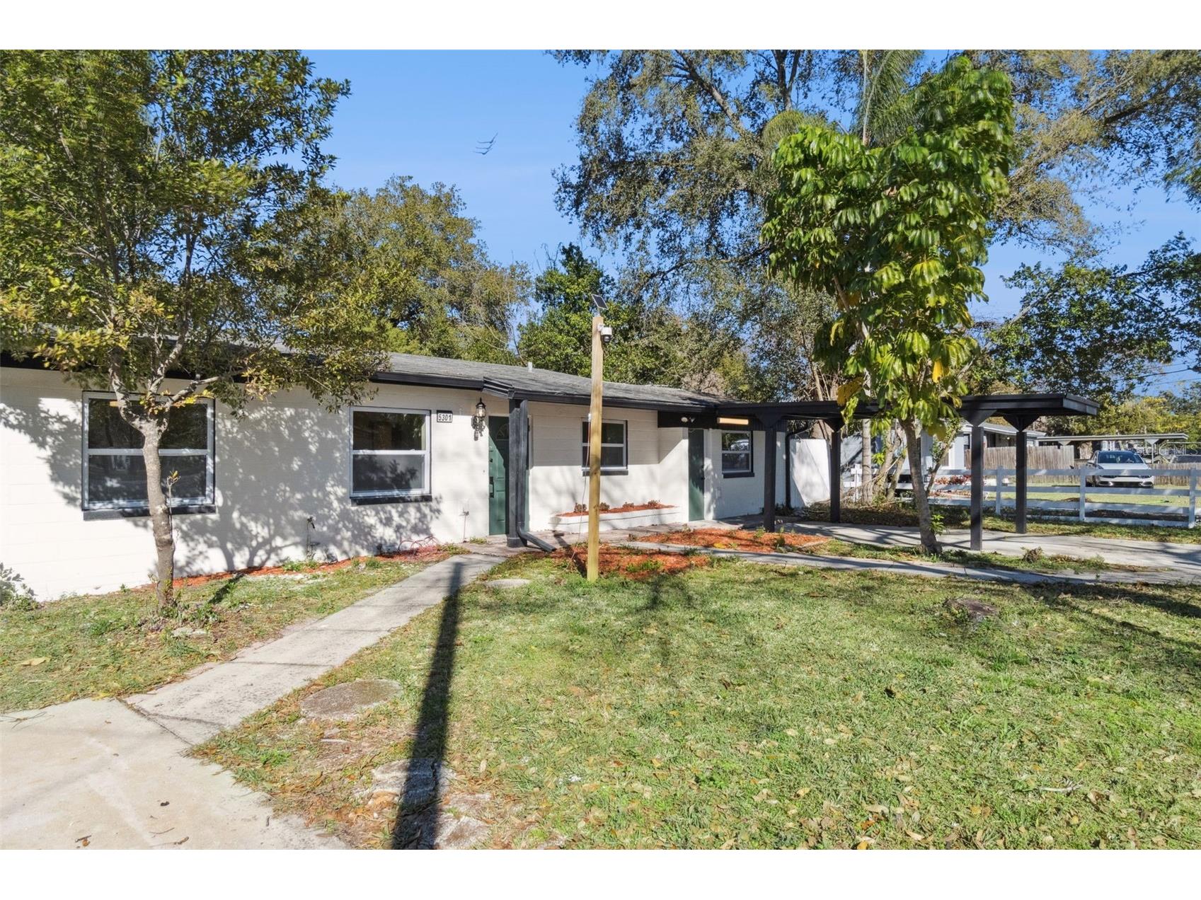 5301 Barnett Place Orlando FL 32808 O6377274 image4