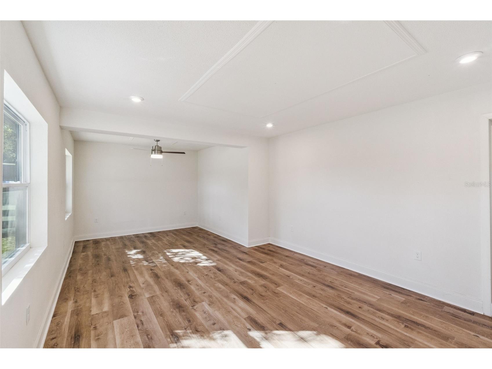 5301 Barnett Place Orlando FL 32808 O6377274 image7