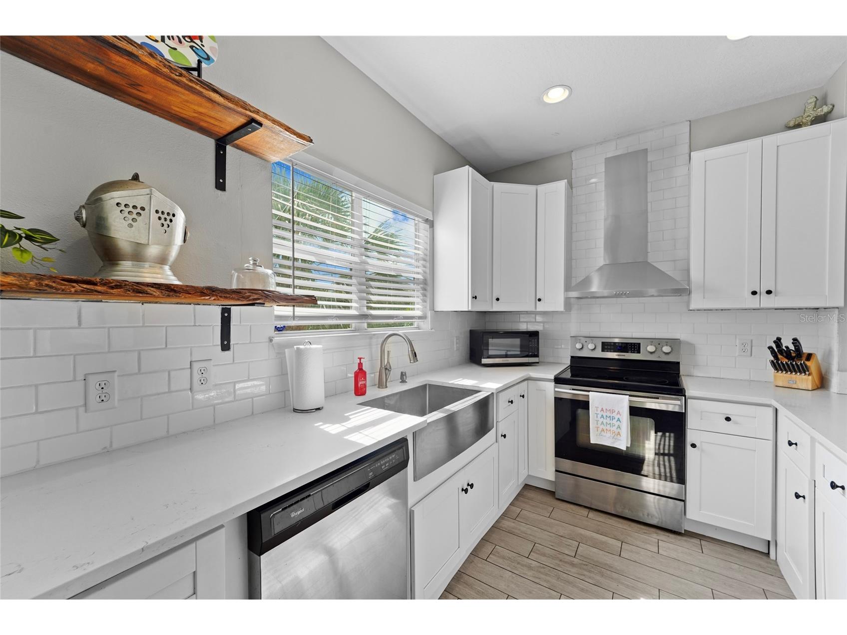 5301 Escena Court Tampa FL 33611 TB8503619 image19