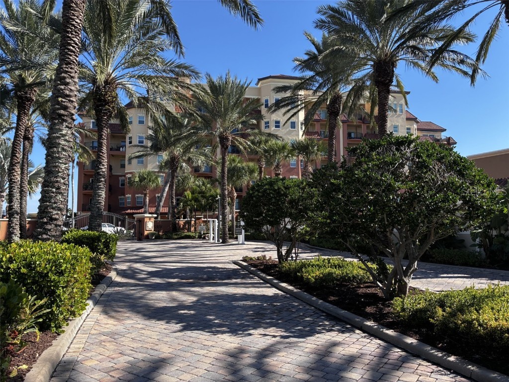 5301 Gulf Boulevard #E202 Saint Pete Beach FL 33706 TB8450226 image3