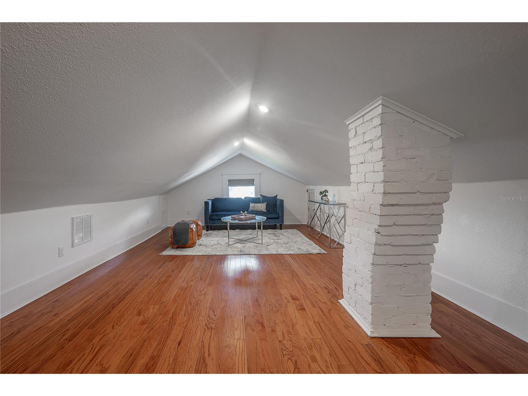 5301 N Central Avenue Tampa FL 33603 TB8522989 image41