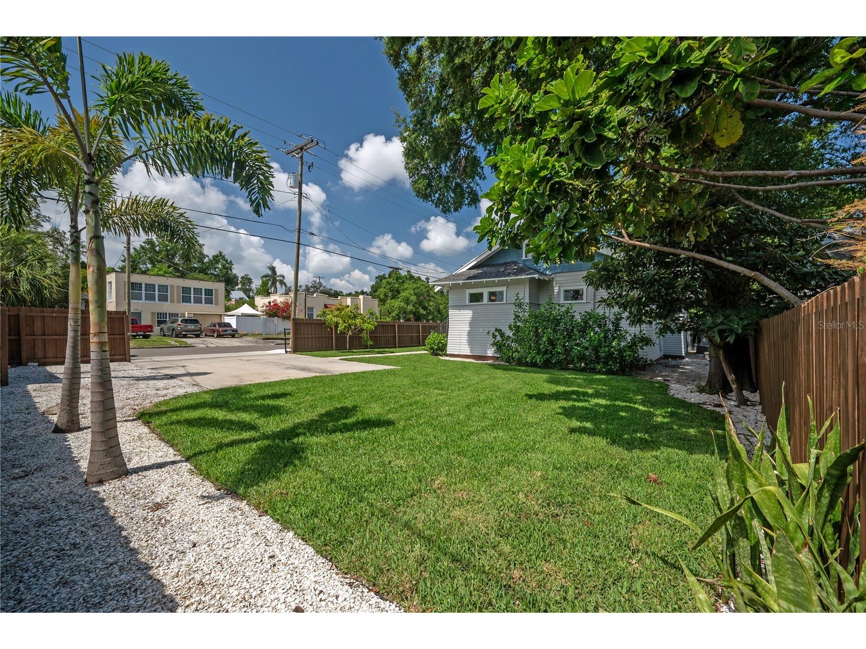5301 N Central Avenue Tampa FL 33603 TB8522989 image43