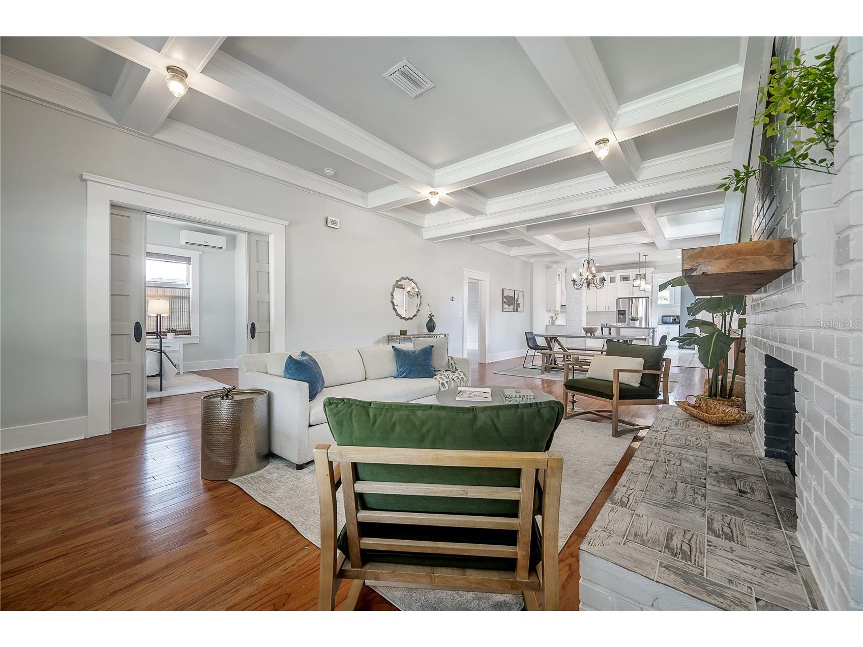 5301 N Central Avenue Tampa FL 33603 TB8522989 image9