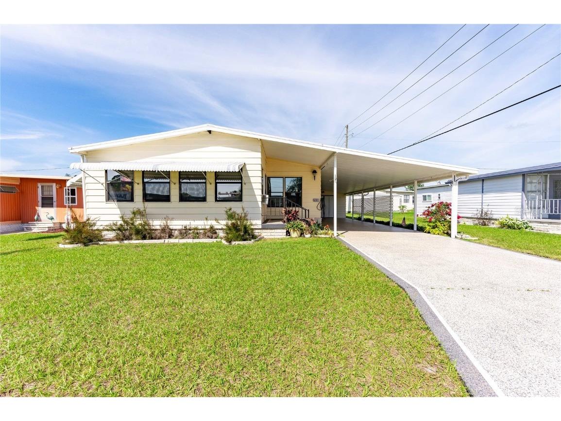 5301 Vera Street Zephyrhills FL 33542 T3515462 image1