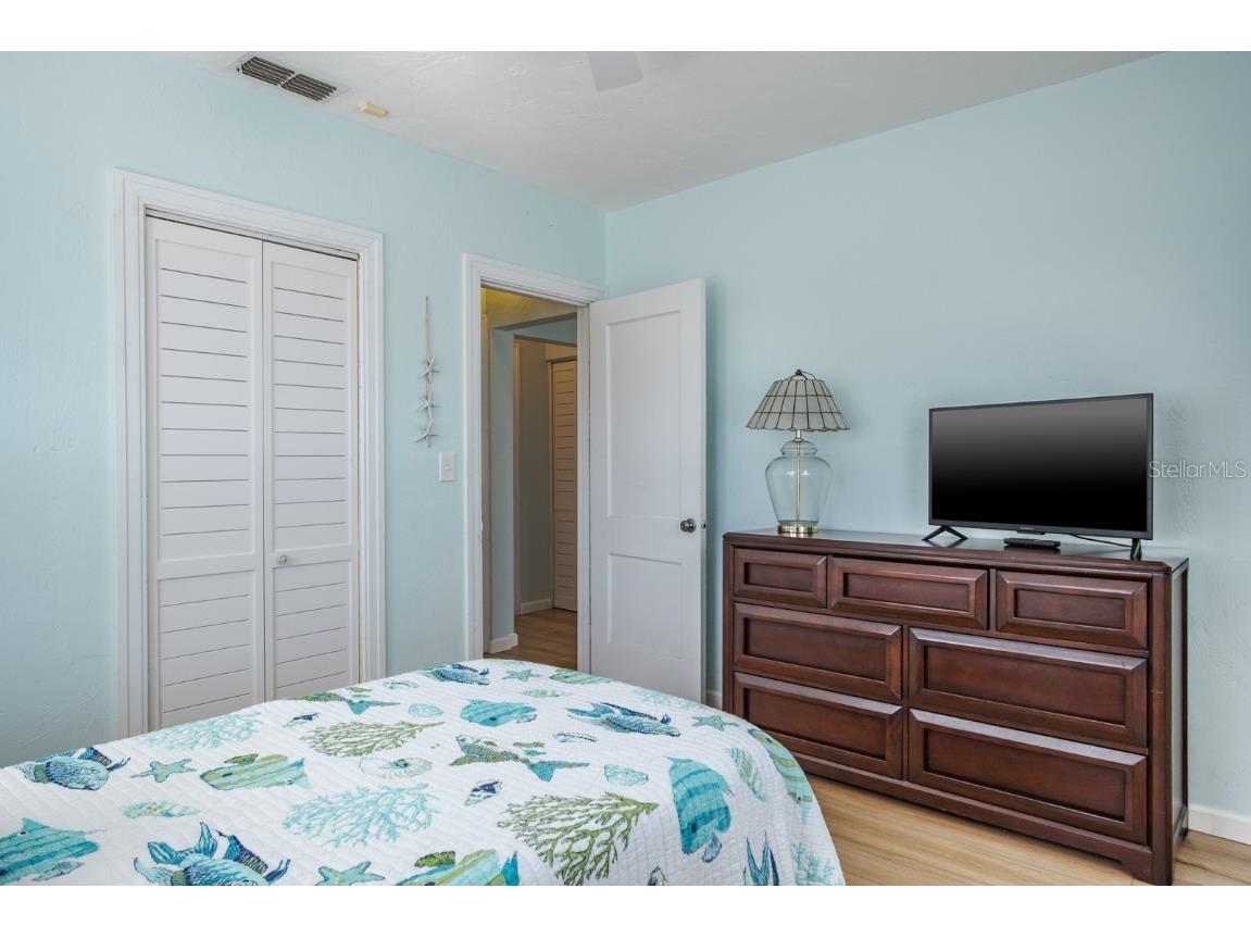 5302 28th Avenue S Gulfport FL 33707 TB8439648 image35