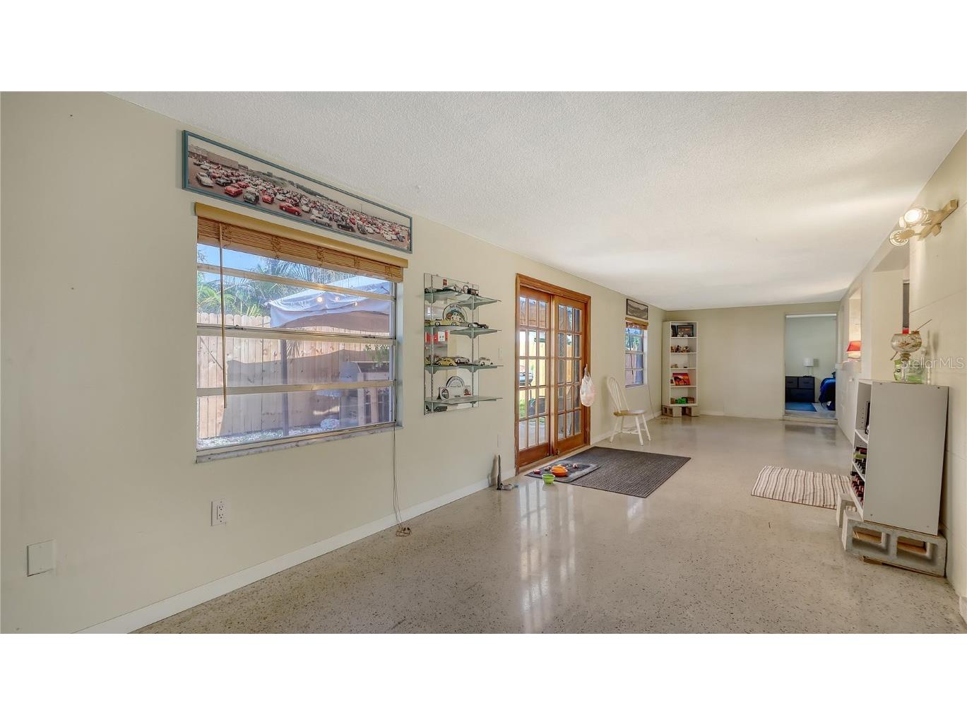 5302 Las Rosas Sarasota FL 34242 A4659614 image15