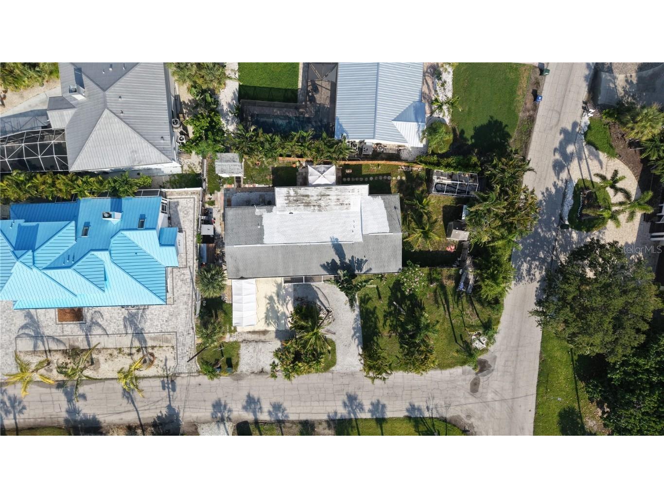 5302 Las Rosas Sarasota FL 34242 A4659614 image2