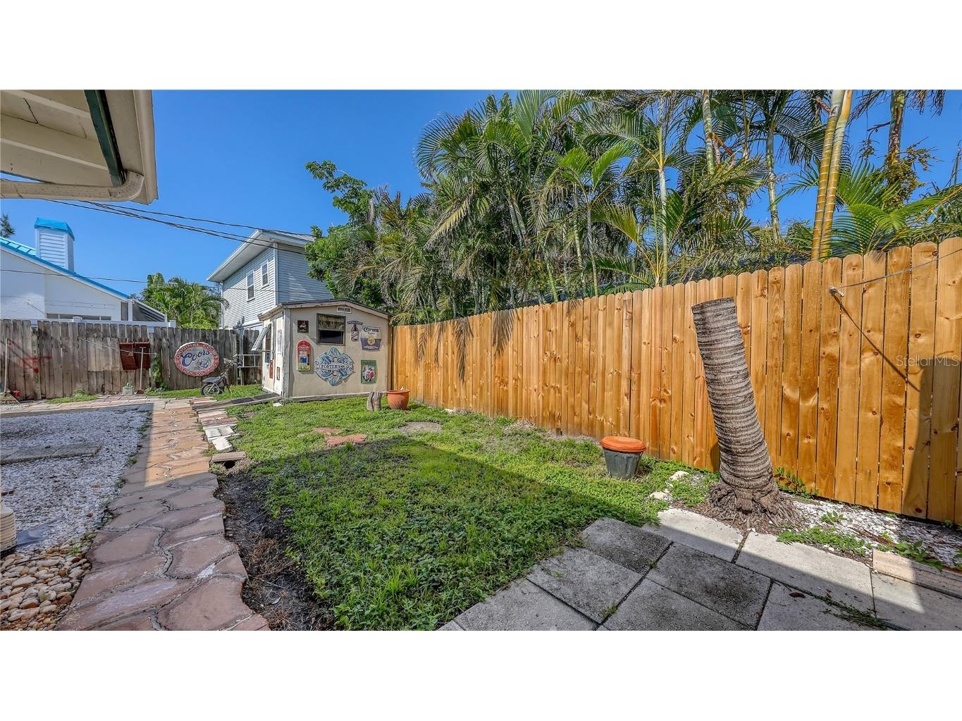 5302 Las Rosas Sarasota FL 34242 A4659614 image24