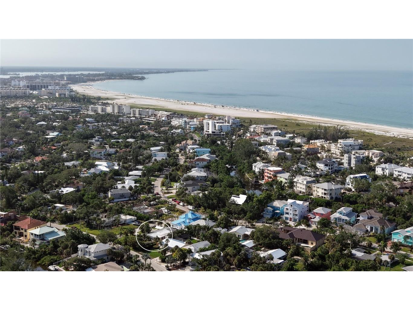 5302 Las Rosas Sarasota FL 34242 A4660107 image2