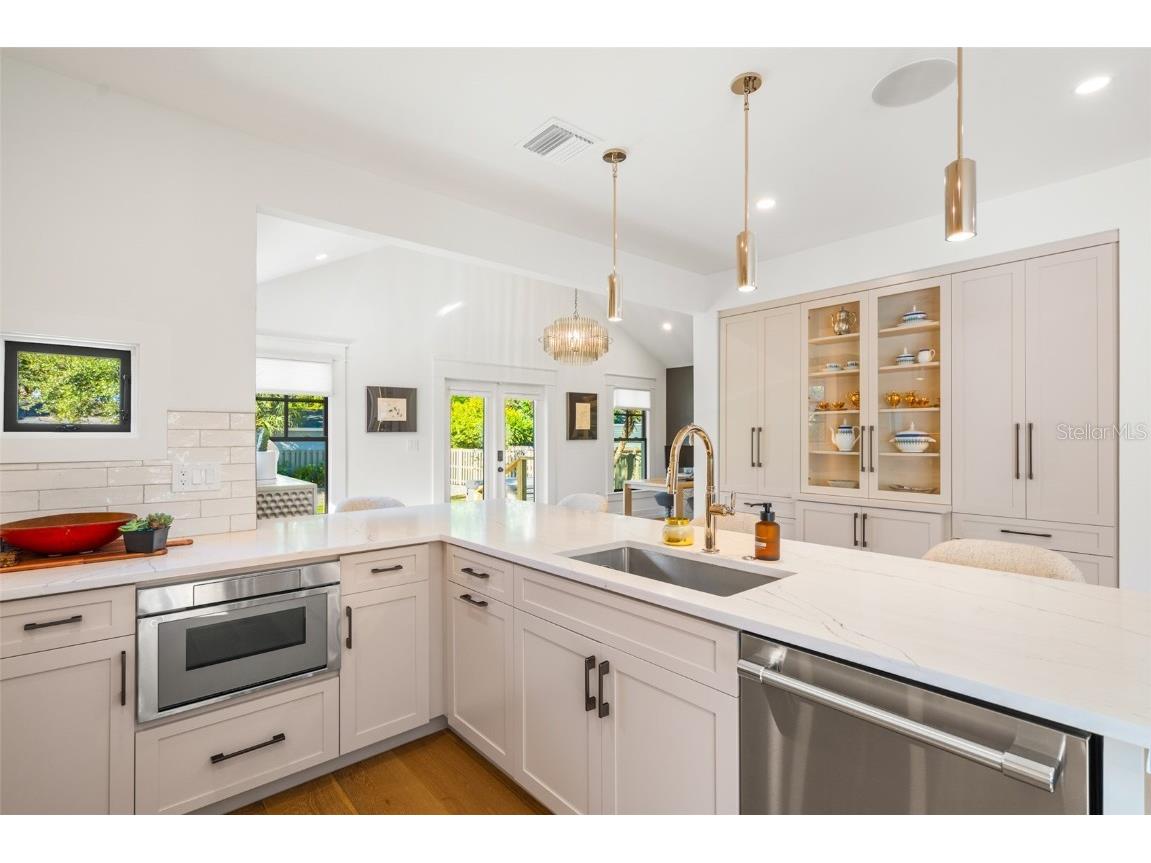 5302 N Central Avenue Tampa FL 33603 TB8452263 image23