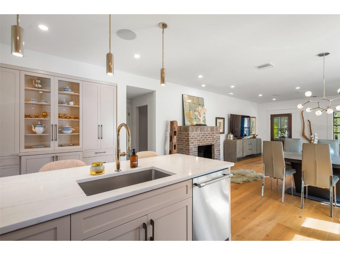 5302 N Central Avenue Tampa FL 33603 TB8452263 image24