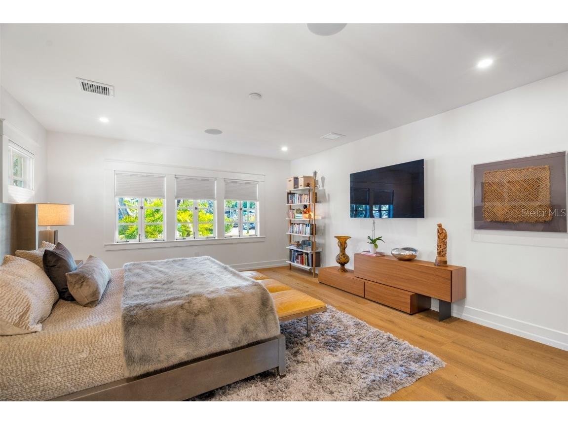 5302 N Central Avenue Tampa FL 33603 TB8452263 image42