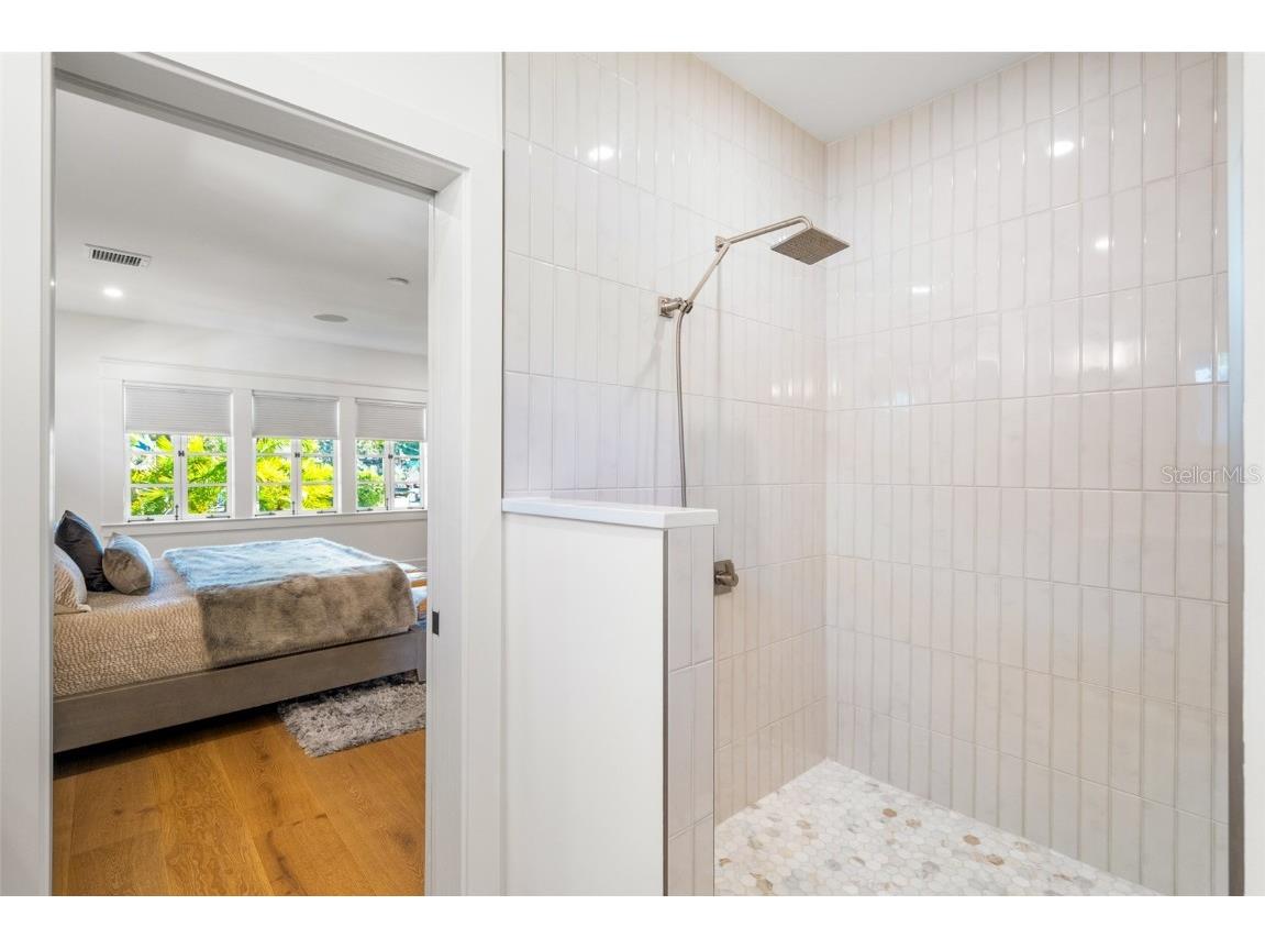 5302 N Central Avenue Tampa FL 33603 TB8452263 image44