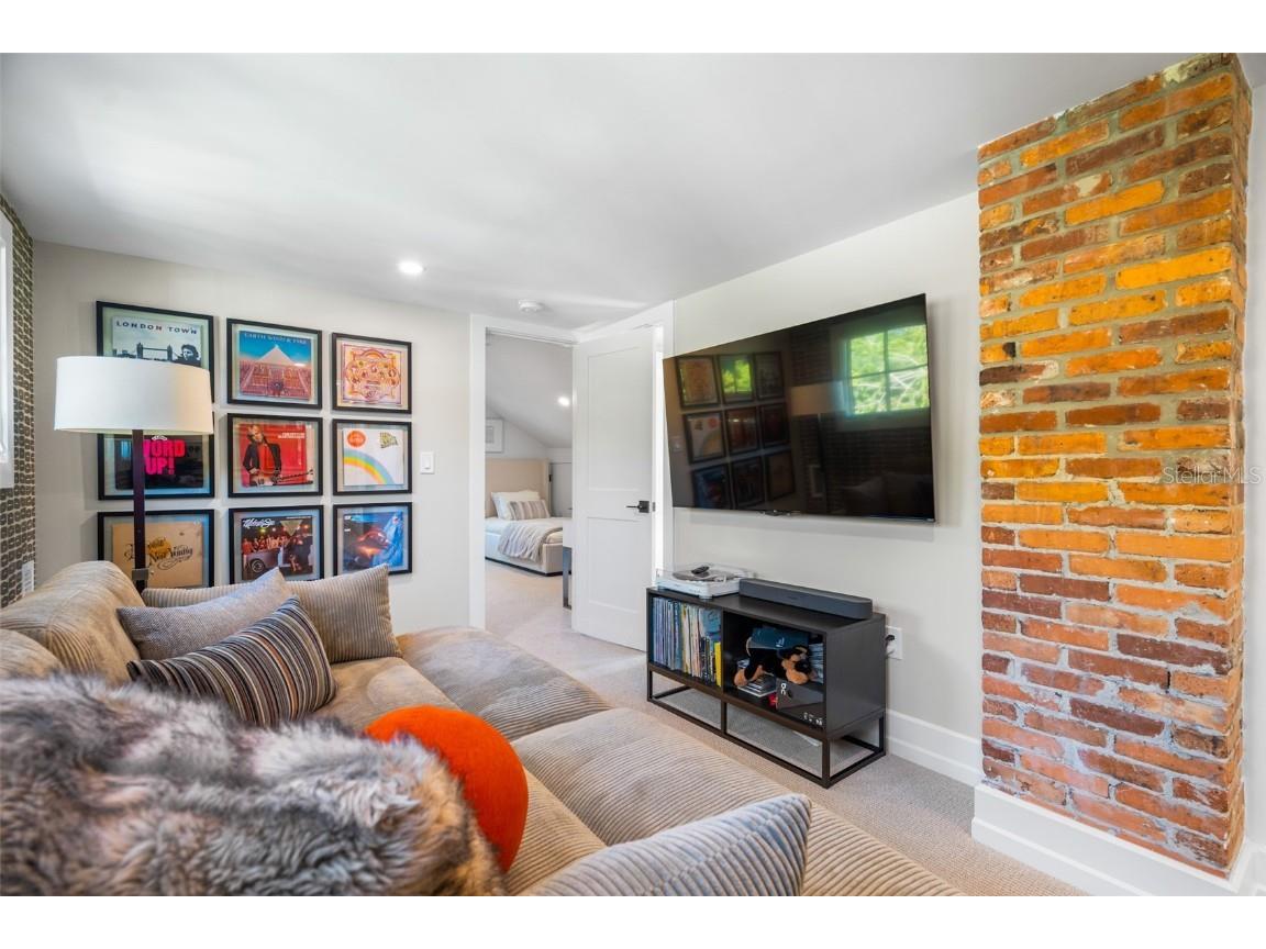 5302 N Central Avenue Tampa FL 33603 TB8452263 image49