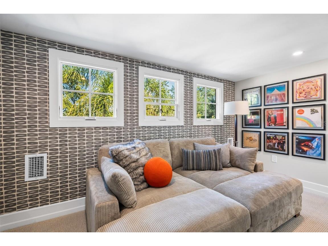 5302 N Central Avenue Tampa FL 33603 TB8452263 image50