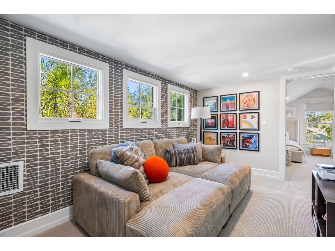 5302 N Central Avenue Tampa FL 33603 TB8452263 image51