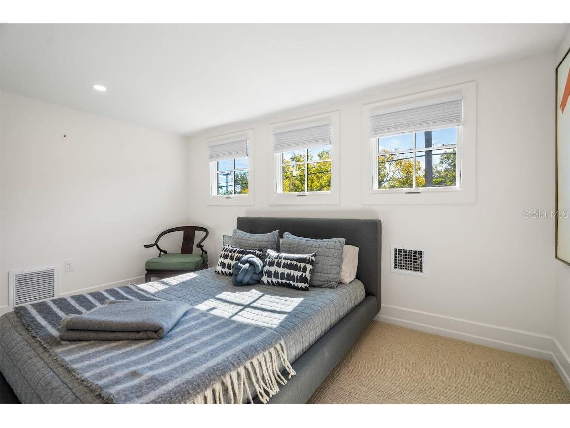 5302 N Central Avenue Tampa FL 33603 TB8452263 image54