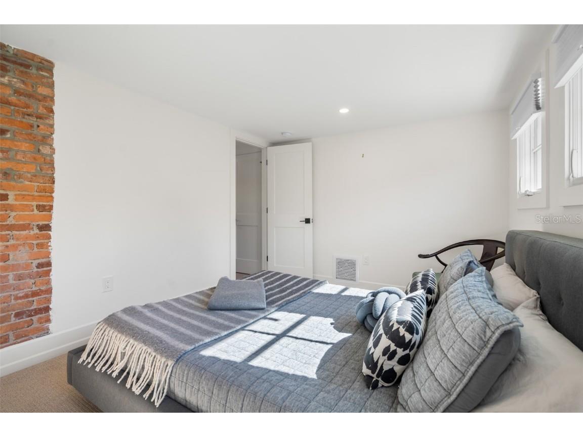 5302 N Central Avenue Tampa FL 33603 TB8452263 image55