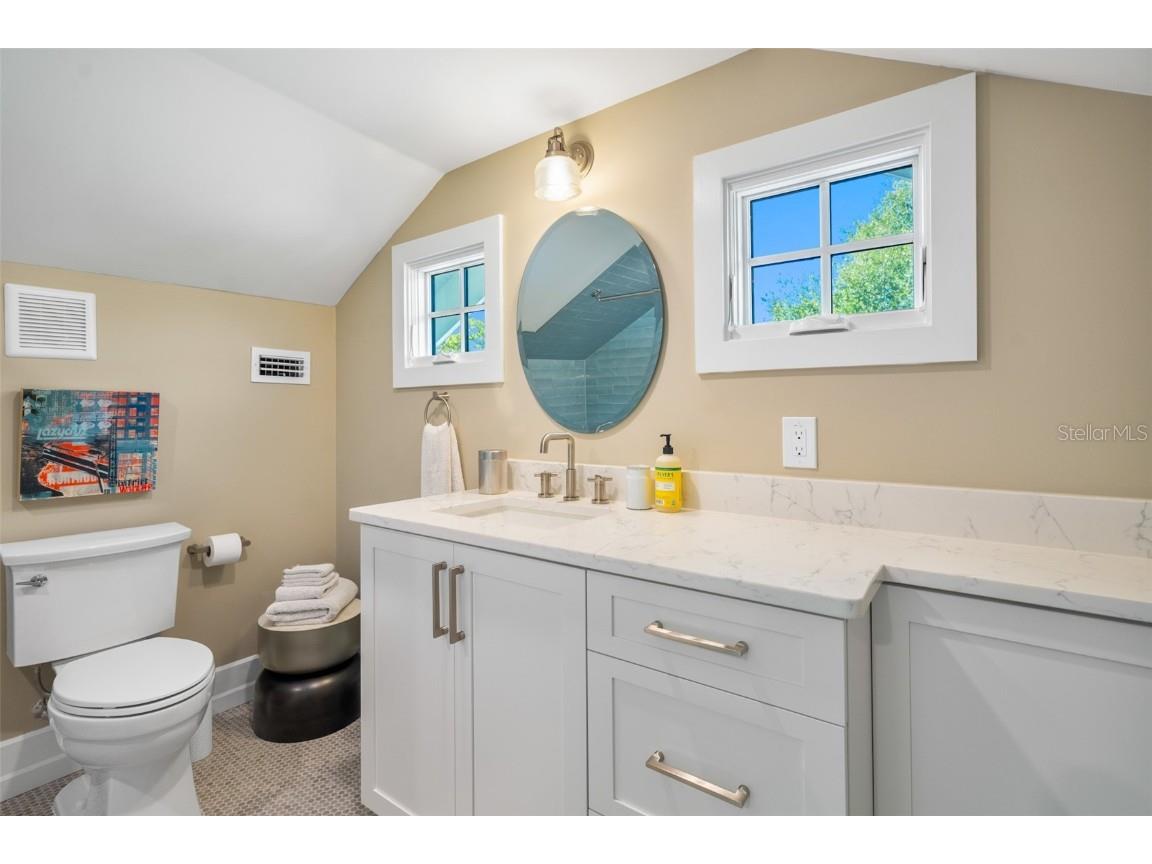 5302 N Central Avenue Tampa FL 33603 TB8452263 image57