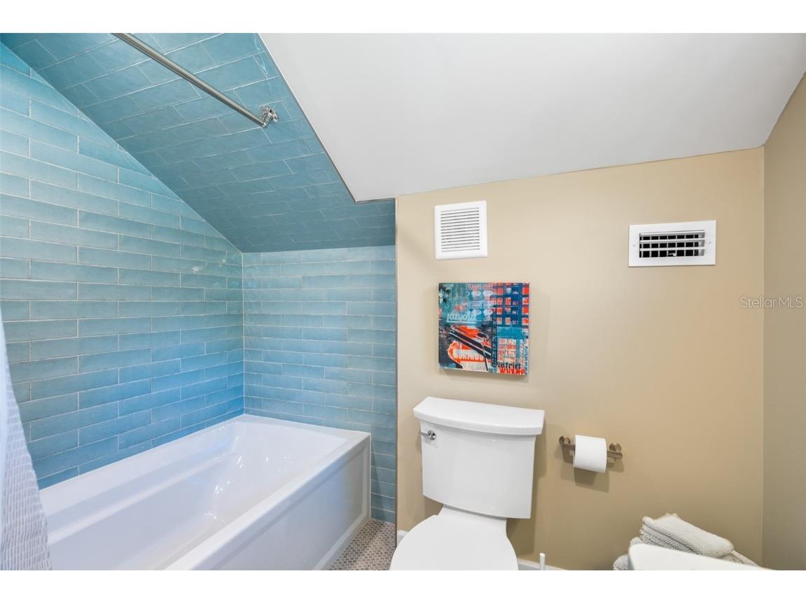 5302 N Central Avenue Tampa FL 33603 TB8452263 image58